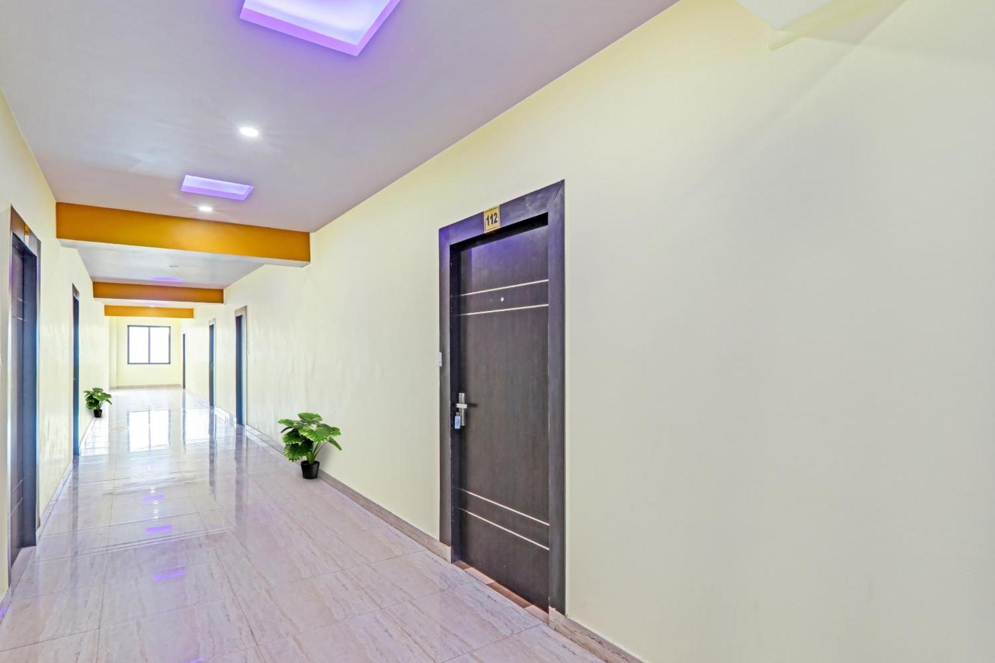 Collection O Starfield Hotel Lucknow Exterior photo