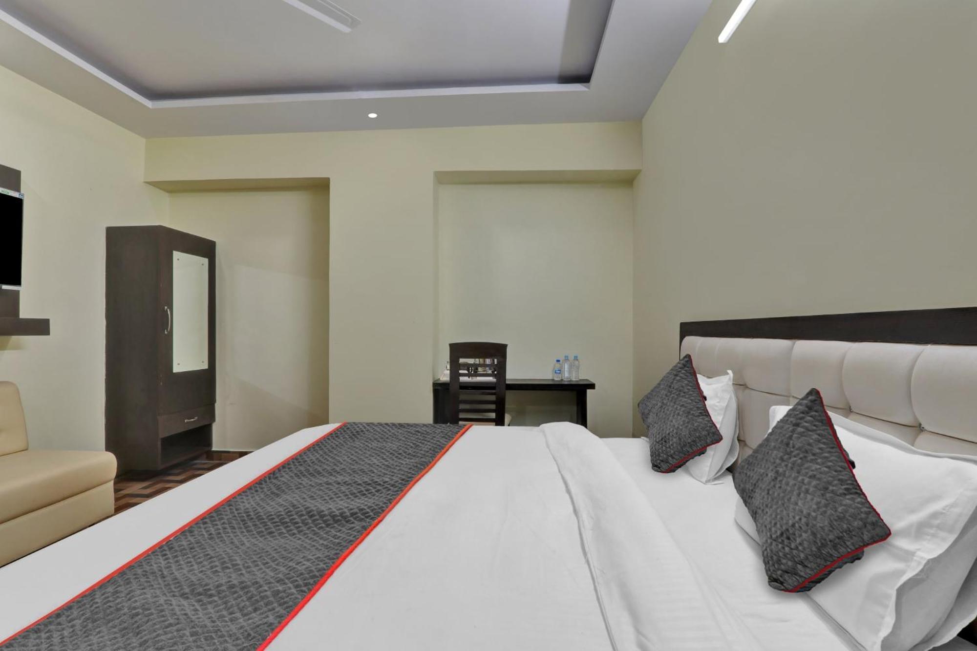 Collection O Starfield Hotel Lucknow Exterior photo